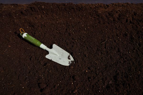Rich Soil Delivery in Pasadena