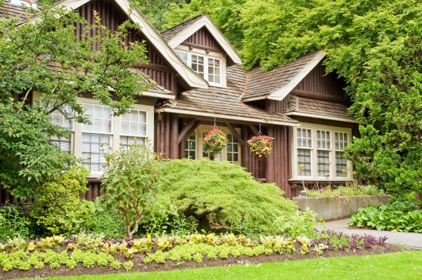 Log Home Landscaping in Pasadena