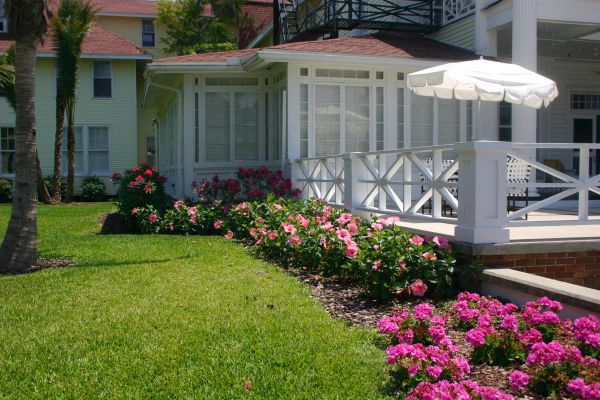 Deck Landscaping Service in Pasadena
