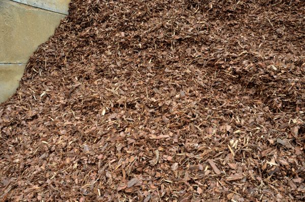 Organic Mulch Delivery in Pasadena